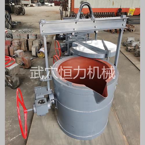 140044748.jpg 加盖保温铁水包3.jpg